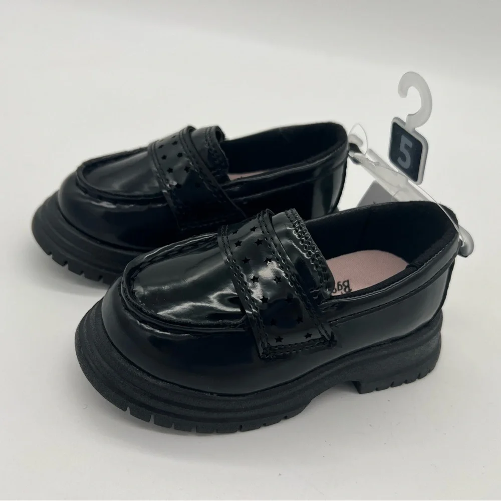 OshKosh Kids Julia Loafer, Black, 5 US Toddler Girls New with tags